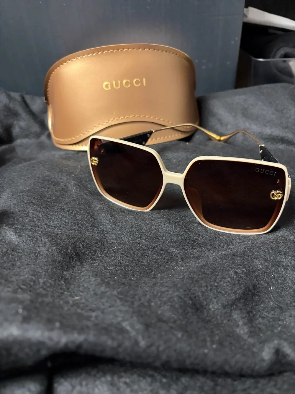 Source Unknown Beige Frame Brown Lens Oversized Square Sunglasses